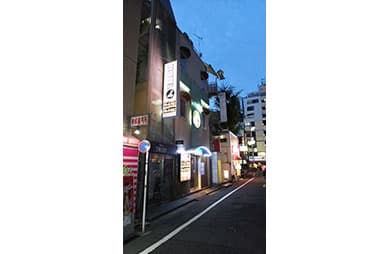 ホテル i(アイ)【スタイリッシュグループ(おとぼけビーバー)】 外観